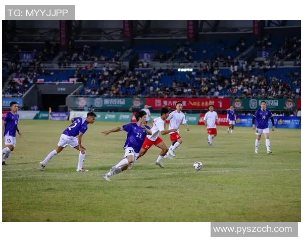 香港足球明星队精彩表演引发热烈反响展现运动精神与团队合作魅力 香港足球明星队精彩表演引发热烈反响展现运动精神与团队合作魅力